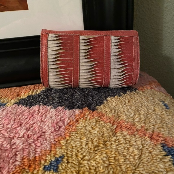 Leather clutch/crossbody bag - Picture 2 of 4